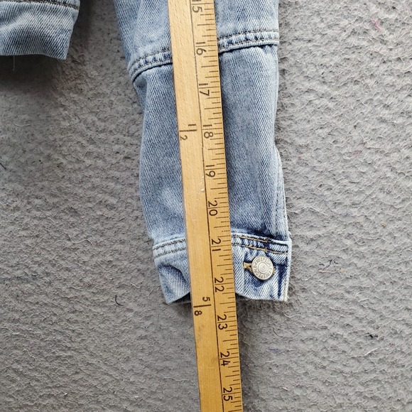 Free People Trucker Jacket Womens XS Blue Denim Detail Chest Pocket Button Front - Picture 4 of 13